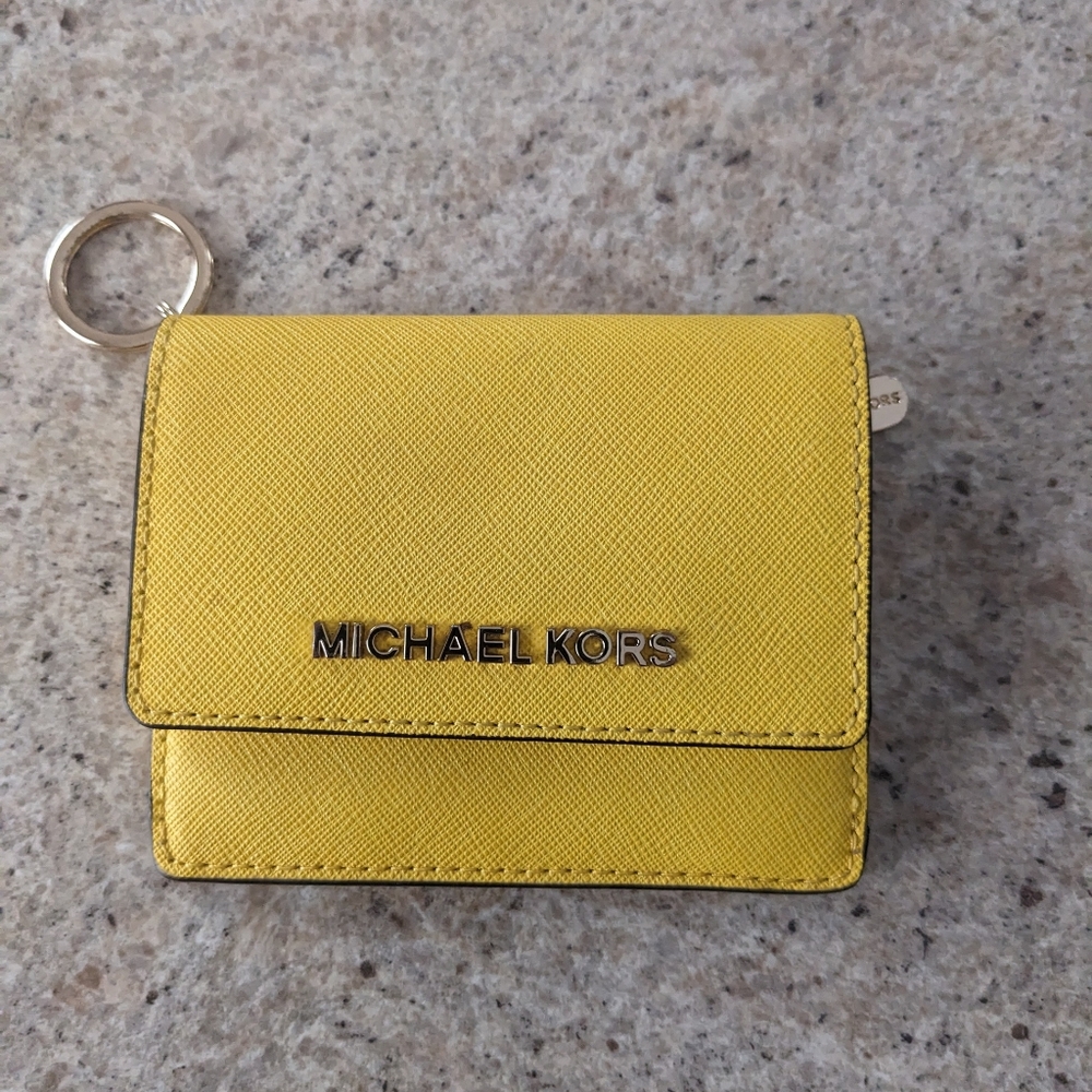 Michael Kors Jet Set Coin/Card Keychain Wallet
